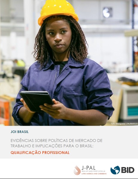 Capa de Evidências sobre políticas de mercado de trabalho e implicações para o Brasil: Qualificação profissional